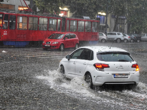 Падавине широм Србије – у Београду пало 60 литара кише, у Шиду нормализовано снабдевање струјом 