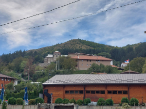 Трећи Дан жалости у српским срединама на КиМ, Јариње и Брњак и даље затворени