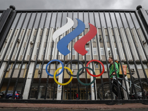 МОК суспендовао Русију, одлука о учешћу неутралних спортиста на Играма у Паризу биће донета накнадно