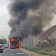 Запалио се аутобус код Старе Пазове, пожар угашен