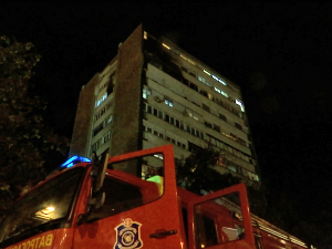 Пожар у солитеру у центру Крагујевца, две особе страдале