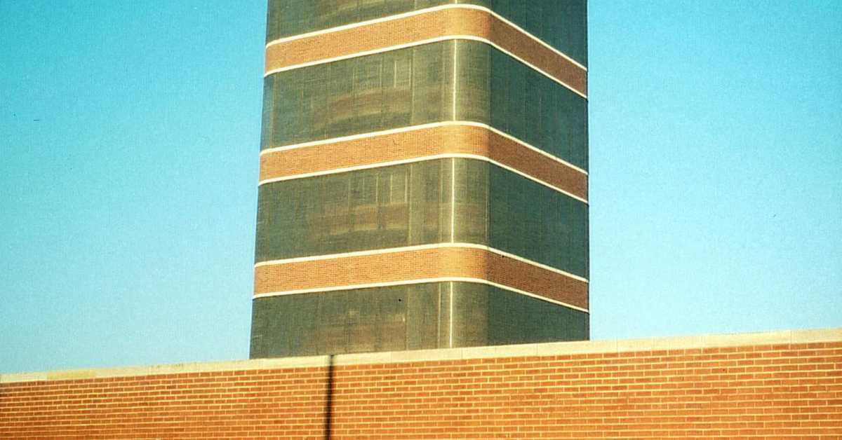  Архитектура: Пословна зграда Џонсон Вакс, 2-8