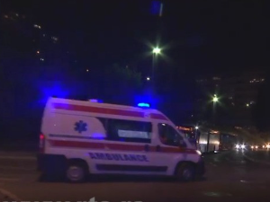 Тинејџер убоден ножем у Светогорској улици, превезен у Тиршову