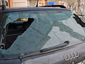 Експлозија у Косовској Митровици, двоје повређених