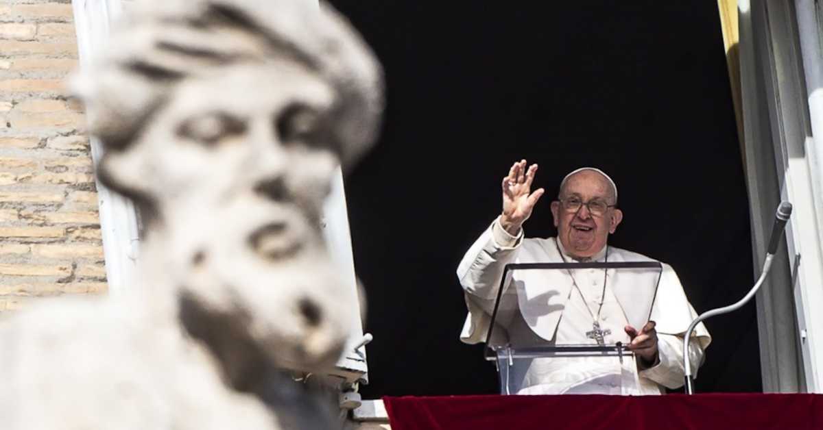 Сексуално задовољство је дар од Бога, али избегавајте порнографију, саветује папа Фрања