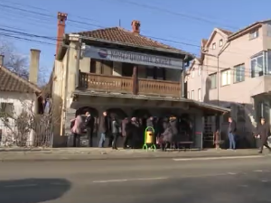 Срби на КиМ забринути после најаве Приштине о укидању плаћања динарима