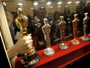 Опенхајмер предводи трку за Оскаре са 13 номинација