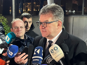 Лајчак у Приштини: Мало је било помака у нормализацији односа, одлука о суспензији динара биће саопштена сутра