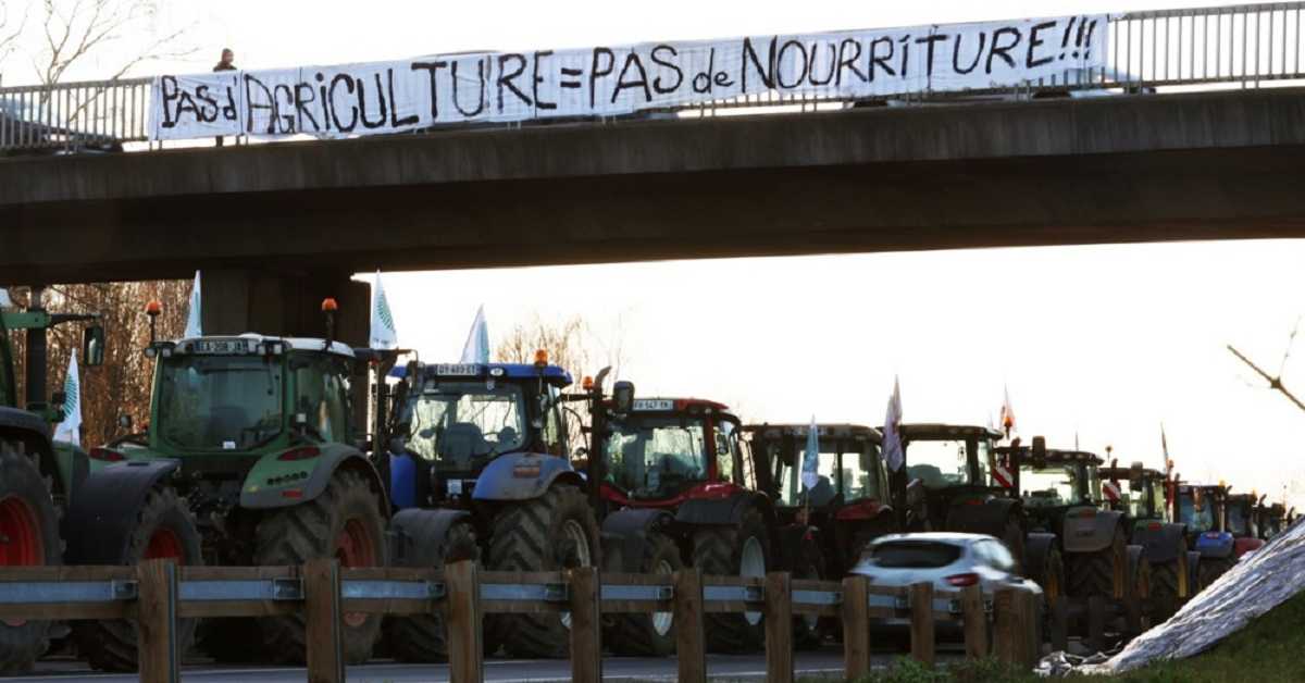 Други дан блокаде ауто-путева око Париза, пољопривредници чекају мере Владе