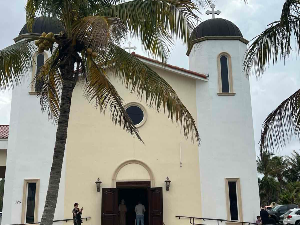 Освештана црква Свети Симеон Мироточиви у Мајамију