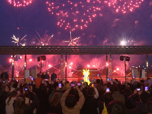Одбројавање уз ватромет и традиционалну музику, кинеска Нова година дочекана широм Србије   
