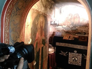 Старо српско писано наслеђе: У светости и светлости