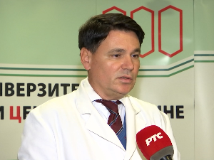 Др Николић: Троје повређених у тешком стању, током дана урађени додатни оперативни захвати