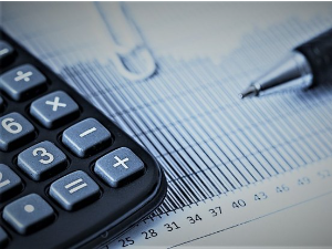 Ове године стране директне инвестиције готово преполовљење