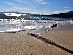 Порука у боци коју је написала мама стигла до њене ћерке после 26 година