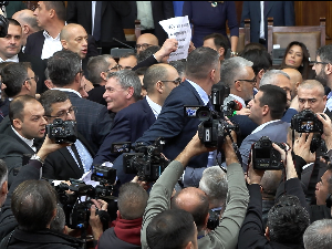 После прекида закључена расправа о буџету – опозиција ометала рад, седница на ивици туче