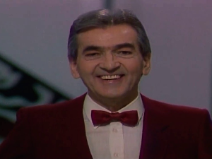 Док је света и века - Никола Каровић