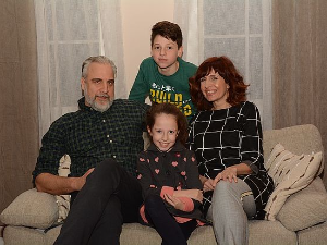 Мина прелази нивое: Мина мора да црта