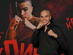 У клинчу, 22-30   