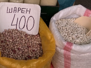 Да ли је на трпезема чешће домаћи или пасуљ из увоза?