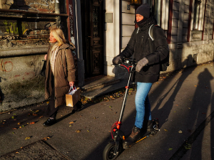Умерено облачно са сунчаним периодима, температура до 16 степени