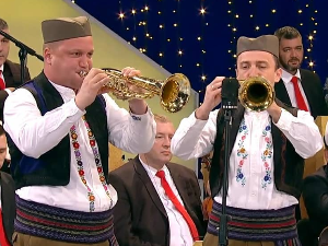 Србија на вези, РТС Свет, 18.55