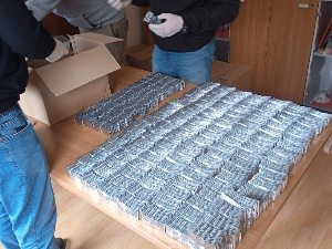 Хапшење на прелазу Бачки Брег, заплењено скоро 900.000 таблета