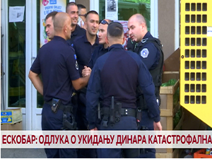 Ескобар: Одлука о укидању динара катастрофална