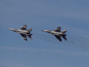 Министарство одбране: Примећена непозната летелица изнад Ваљева, подигнути "мигови 29"