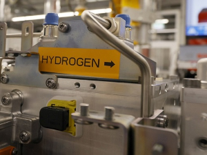 Гориво будућности стигло у Мађарску – отворена највећа фабрика водоника у региону