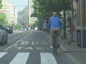 Бициклисти у Београду морају да се сналазе – нови километри стаза никако да освану 