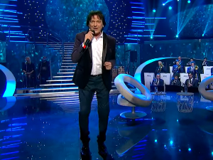 Том Џонс, Нил Јанг, Елвис Костело, Здравко Чолић, Тешка индустрија, Бисера Велетанлић...