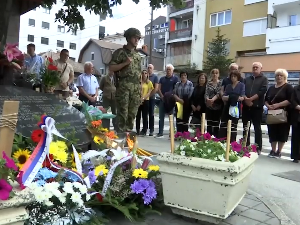 Трг НАТО жртава у Новом Пазару, пошта за 11 погинулих грађана 