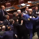 Туча у италијанском парламенту, посланик покрета "Пет звездица"  изнет у колицима