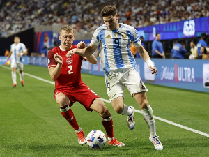 Фудбалери Аргентине победили Канаду на отварању Купа Америке