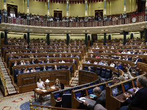 Расправа у шпанском парламенту: Каталонски сепаратисти траже да Мадрид призна КиМ, владајућа коалиција против
