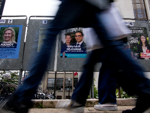 Француска данас гласа на парламентарним изборима, очекује се висока излазност