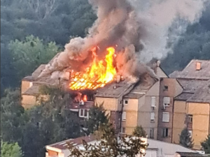 Пожар у стану на петом спрату зграде на Канаревом брду