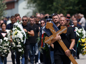 Сахрањен убијени полицајац, Дан жалости у Лозници - комеморација у Дому културе