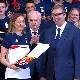 Председник Вучић примио олимпијски тим Србије и уручио државну заставу за Игре у Паризу