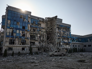 Експлозије на Криму, гори аеродром Саки; погођени објекти 