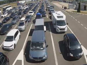 На Хоргошу возила чекају три сата на излаз из Србије