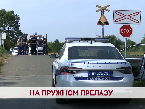 На пружном прелазу