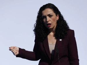 Трамп позвао Вјосу Османи да представља Приштину у Одбору за мир