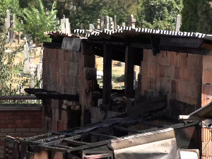 Пожар у новосадском насељу Салајка – страдало шест особа, међу којима четворо деце; Проглашена тродневна жалост