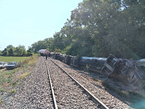 Исклизнуло шест празних вагон цистерни са пруге између Штитара и Платичева