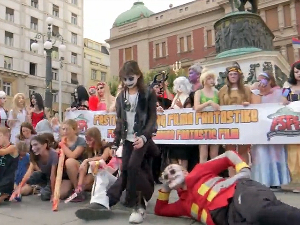 Зомби шетња – Београдом су прошетале вештице и вампири... почео је Фестивал фантастике