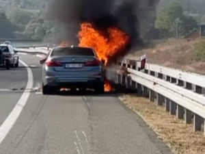 Запалио се аутомобил на ауто-путу "Милош Велики", нема повређених