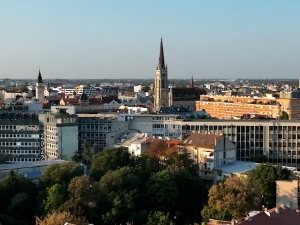 Јутарњи програм из три студија