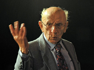   Војислав Бубиша Симић: Првих сто година